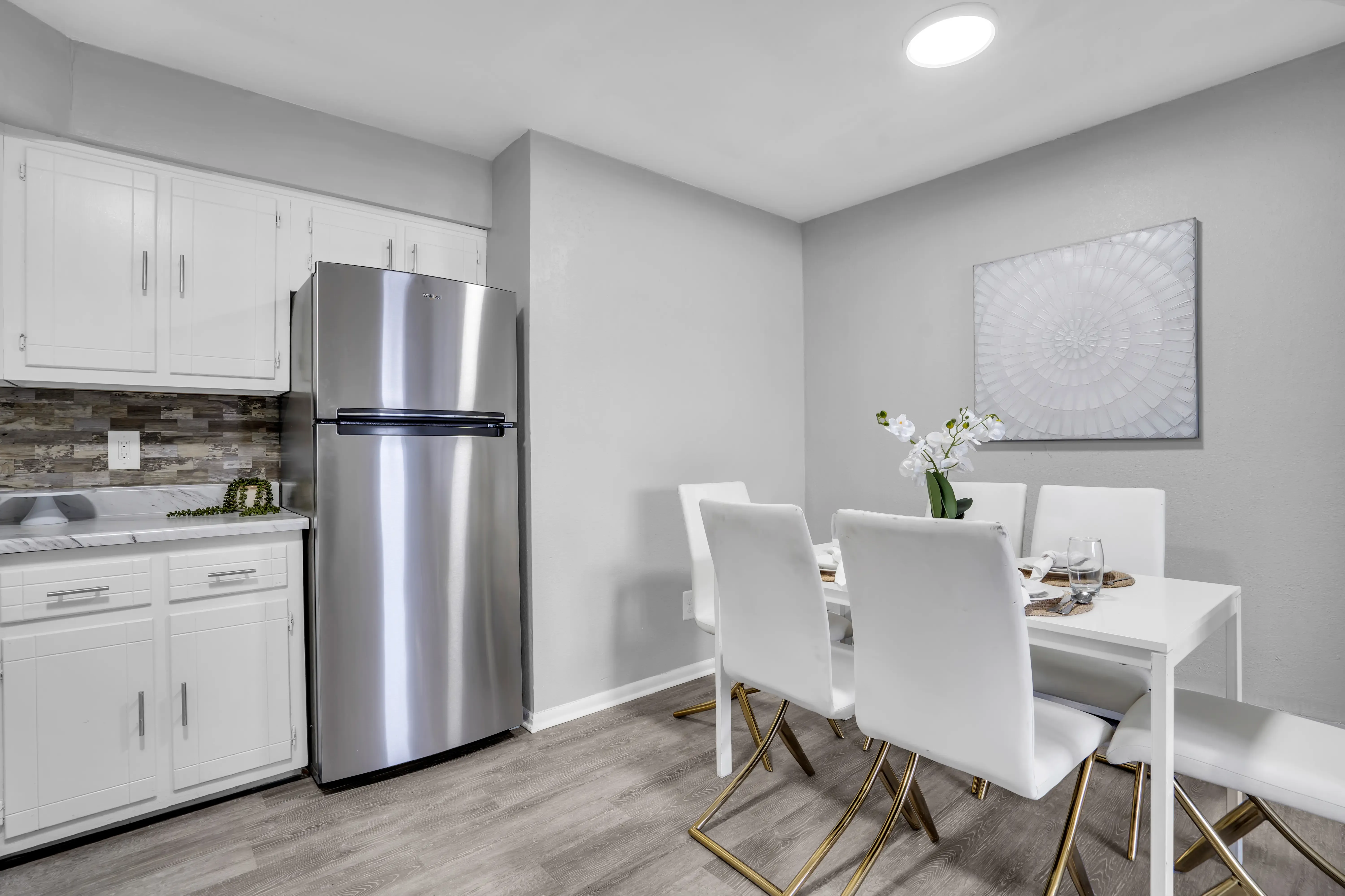 Town Bank Manor Apartments — photo 8